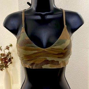 CAMO sports bra